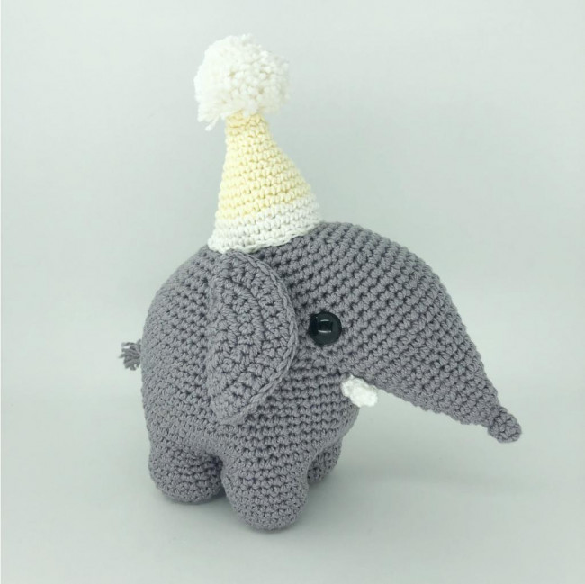 ELEFANTE COM CHAPEU FESTA CROCHE 25X17