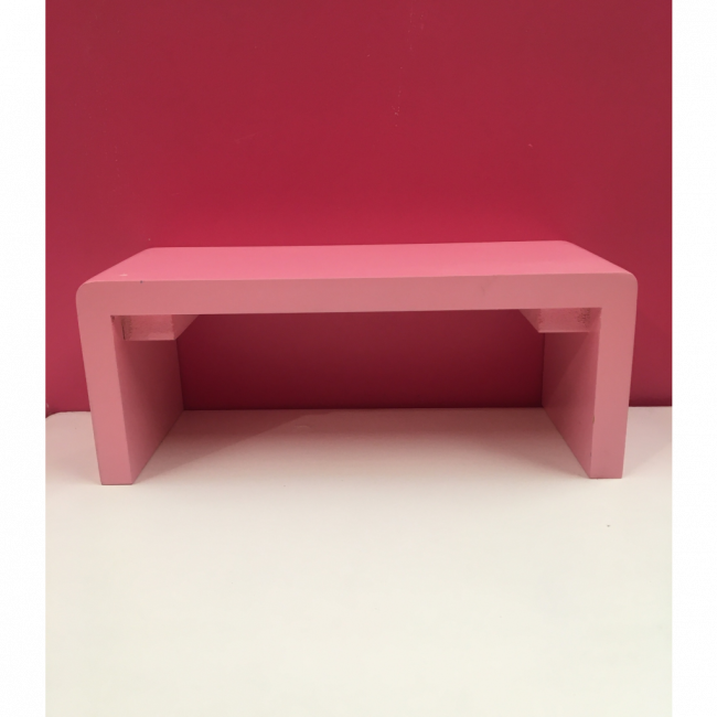 ALTURA DE MESA LAQUEADA ROSA