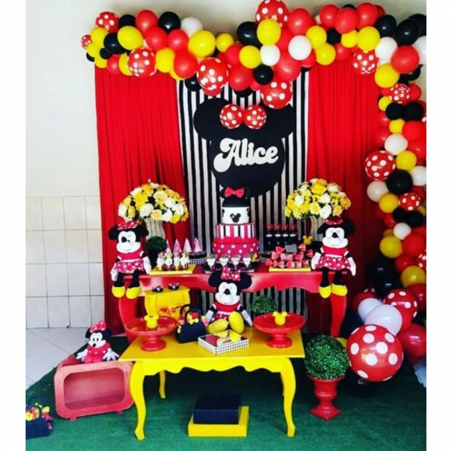 BOLO MINNIE 1 LAÇO VERMELHO (B4)