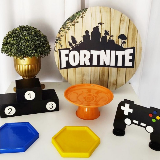 MINI BOX 212 (FORTNITE)