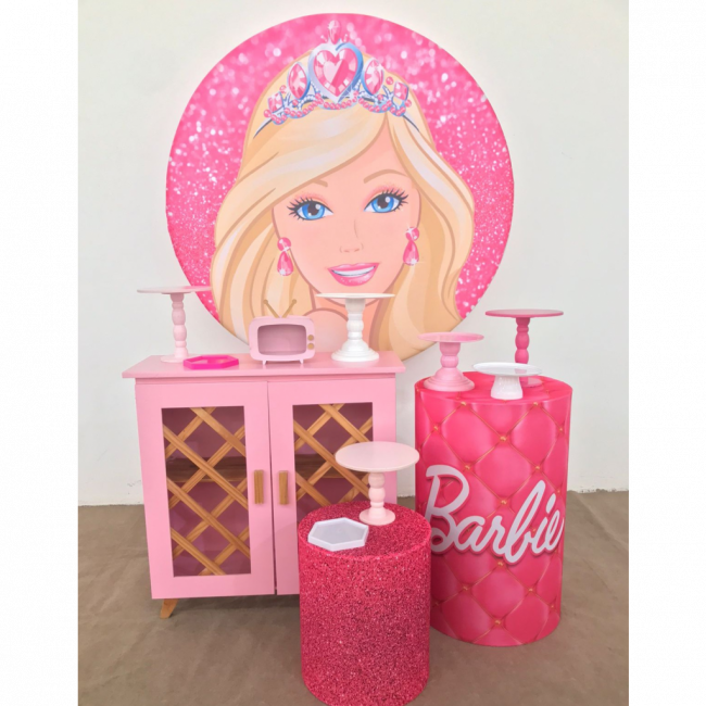 Kit locação Barbie ( sem tapete, valor válido para retirar na loja)