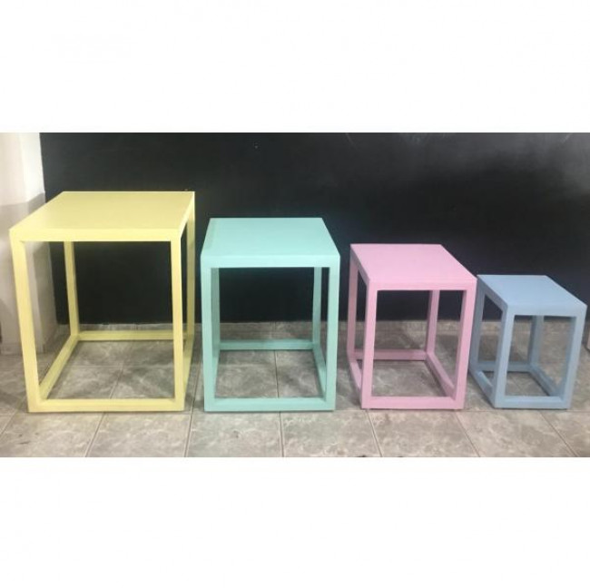 Mesa rosa cubo M 40 X 59 cm Alt  Candy