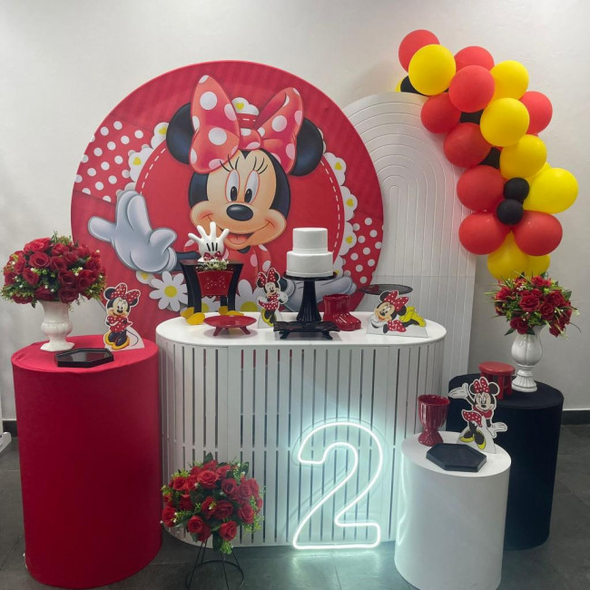 Minnie Vermelha com balões (Modelo 3)