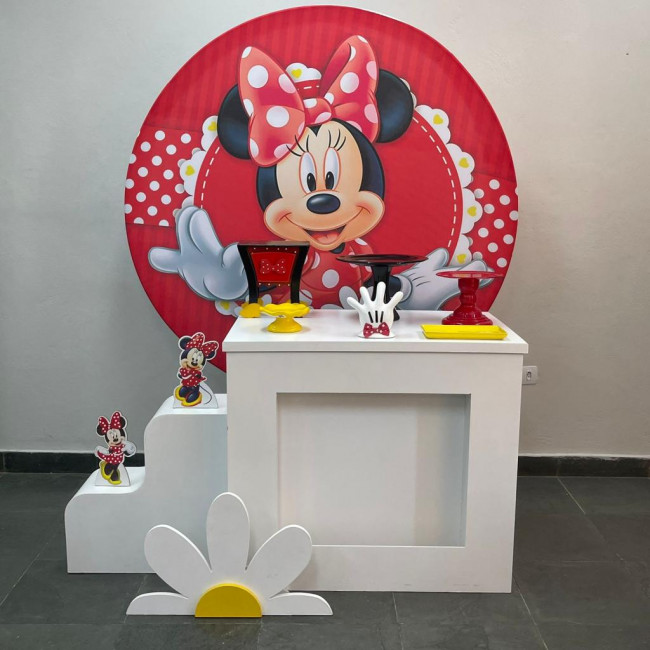 Minnie Vermelha com Mesa Floreira