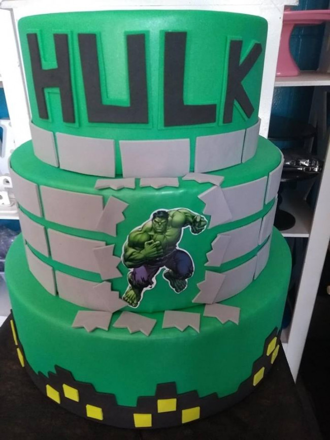 BOLO CENOGRAFICO HULK