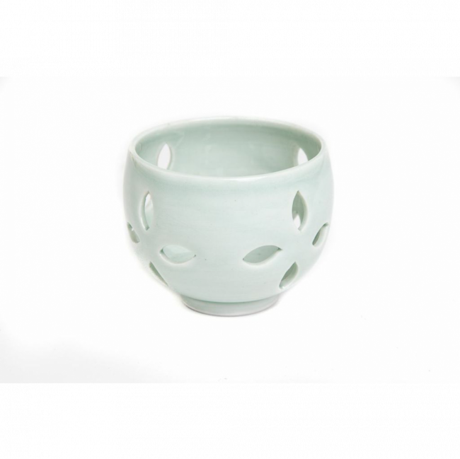 LINHA VERDE CELADON MINI PORTA VELA PÉTALA VAZADA CERÂMICA (D 7 CM | A 6 CM)