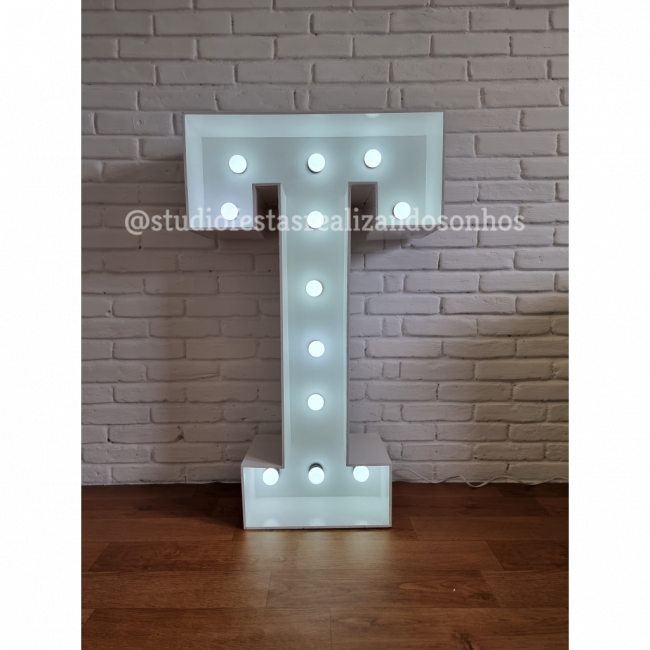 LED GIGANTE T