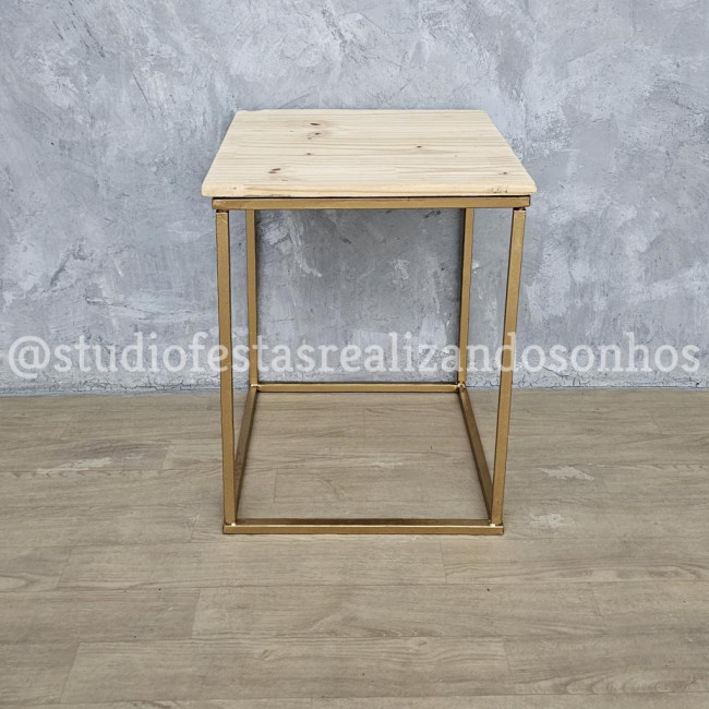 MESA AVULSA CUBO DOURADO 2 PP