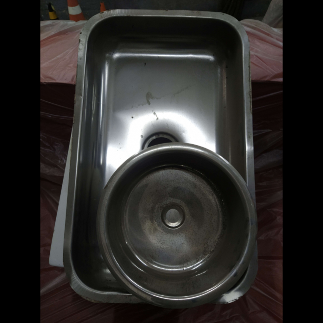 Pia Inox
