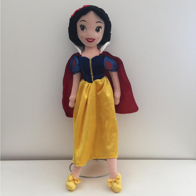 BRANCA DE NEVE PELÚCIA