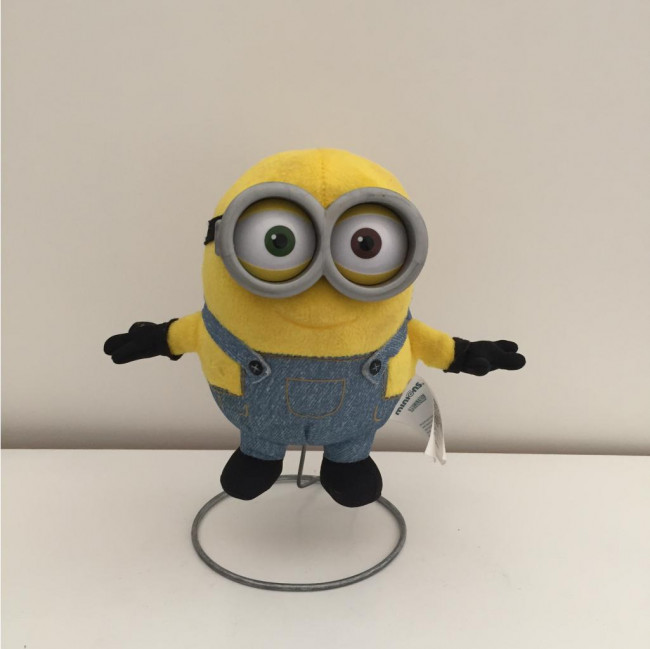 MINION BOB P (15A)