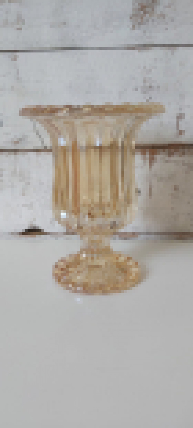 Vaso Ambar Renaissance