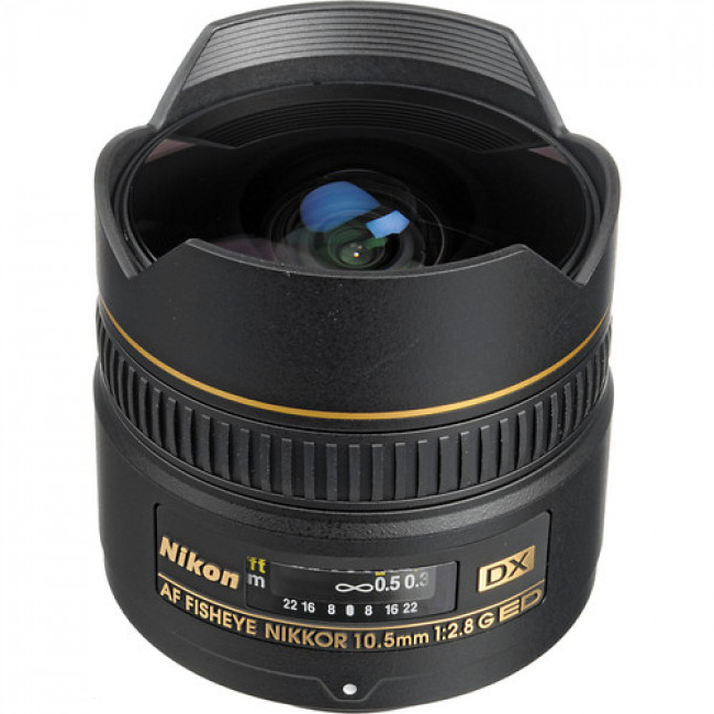 Nikon AF Fisheye 10.5mm 2.8