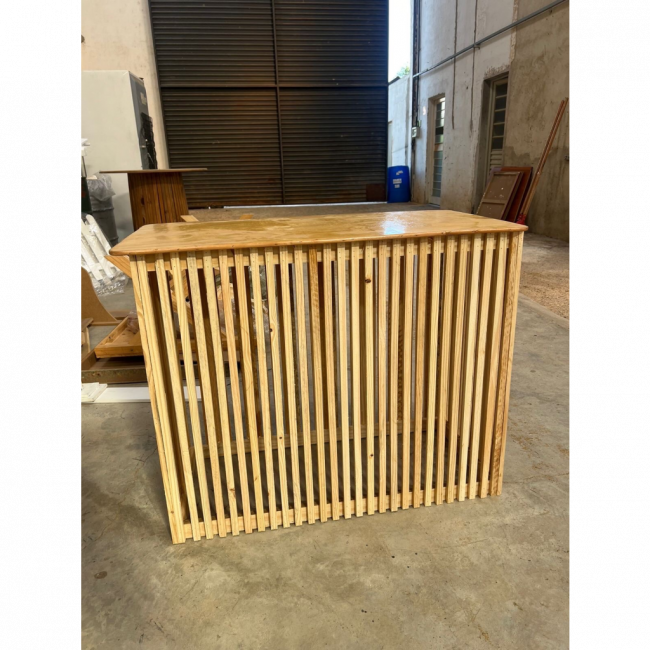 Mesa madeira ripada