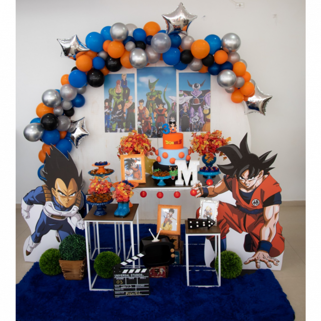 ..Dragon Ball Display de Chão Goku