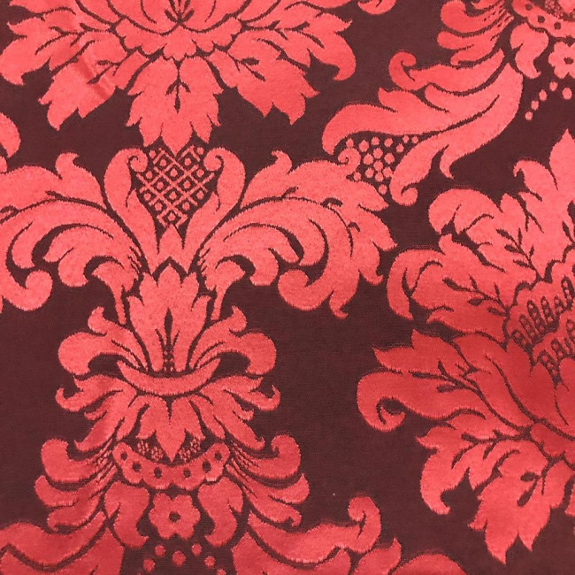 Tecido Jacquard Vermelho/Preto Medalhão 6.3m x 2.8m