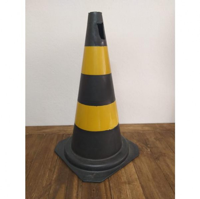 Cone Sinalização Chão - Preto e Amarelo