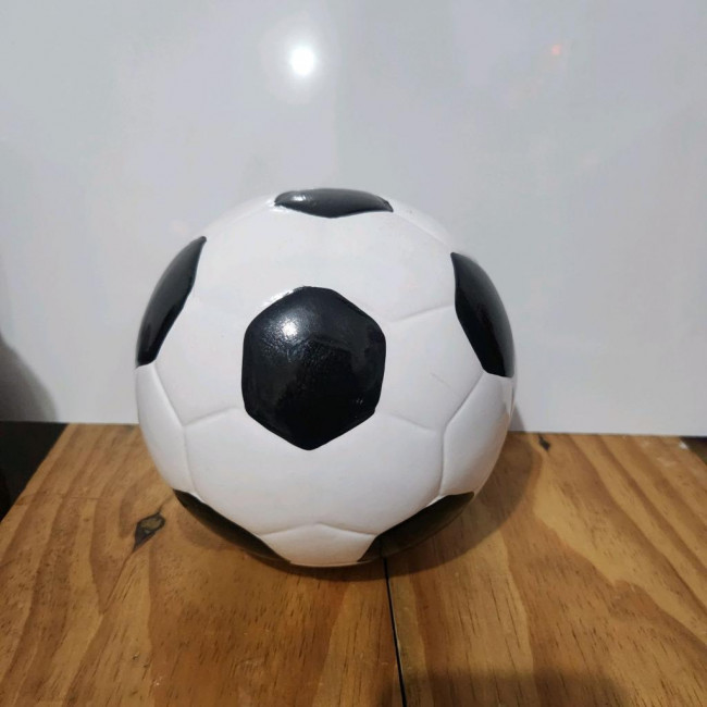 Bola de futebol cerâmica