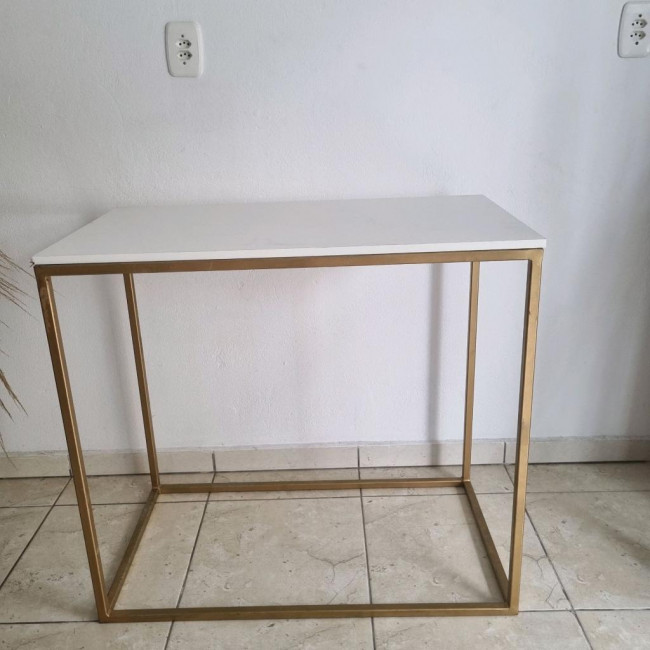 Mesa de ferro tampo branco