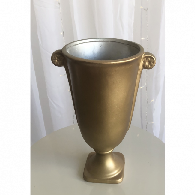 Vaso de cerâmica dourado