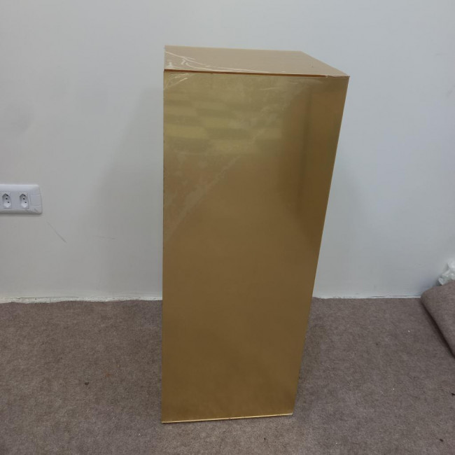 CUBO ACRÍLICO M ESPELHADO DOURADO