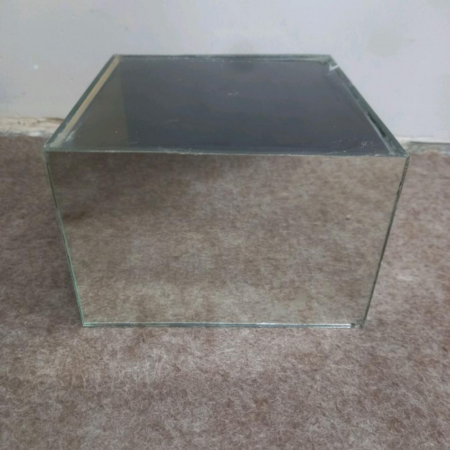 CUBO DE MESA ESPELHADO PRATA