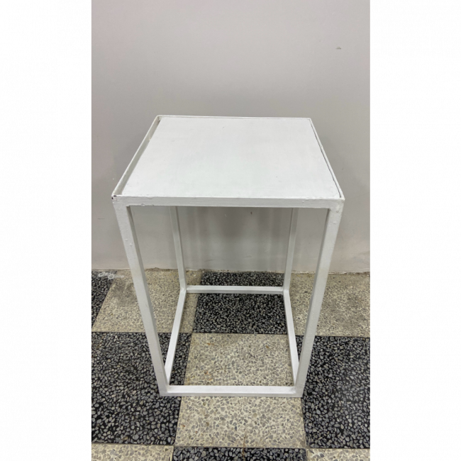 CUBO VAZADO BRANCO TAMPO BRANCO