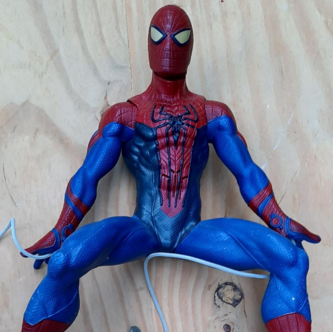 LÚDICO BONECO HOMEM ARANHA