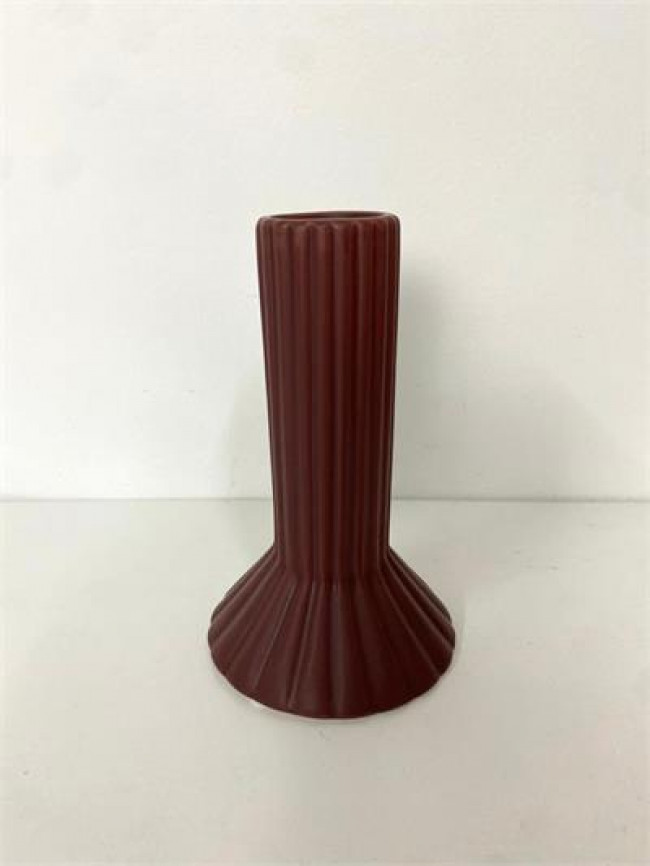 VS  CER VASO CANELADO VERMELHO QUEIMADO  D10,5A17 MINIMALISTA