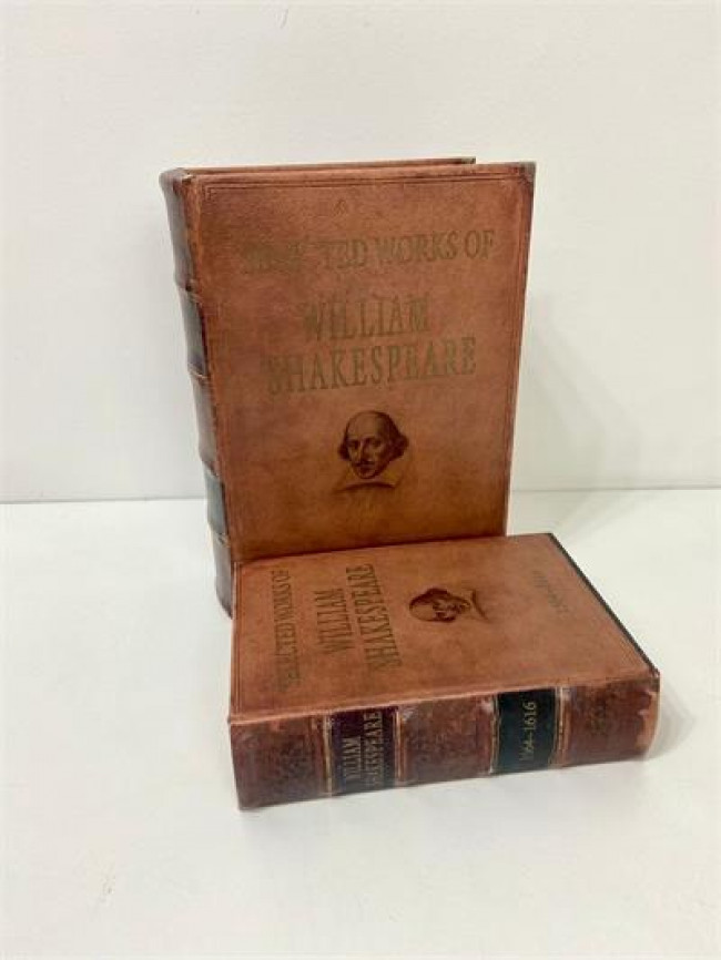 ED  LIVRO ANTIGO WILLIAM SHAKESPEARE  A20L14C5,5 P