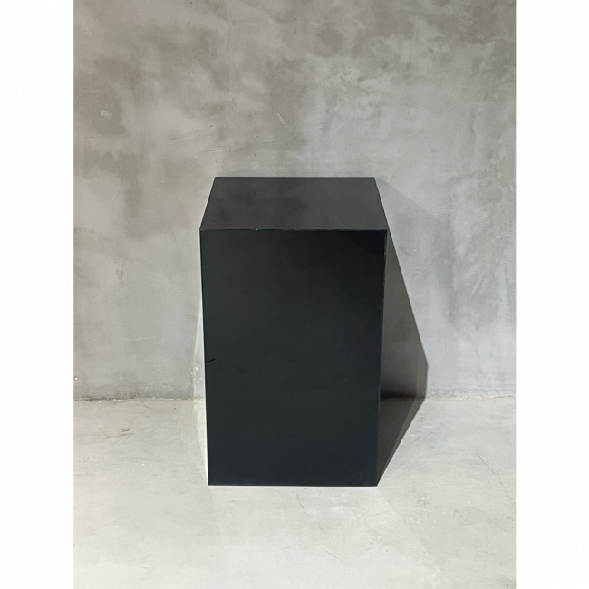 Cubo acrílico preto M