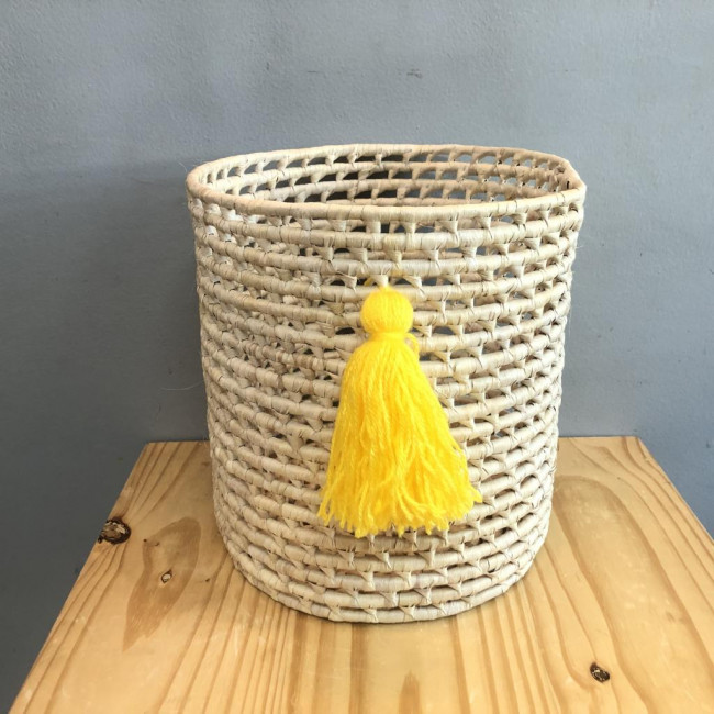 Cesto palha claro tassel amarelo