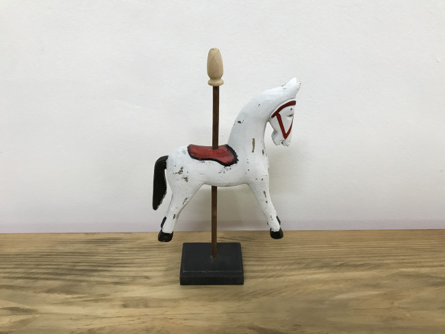 CAVALO BRANCO E VERMELHO VINTAGE CARROSSEL