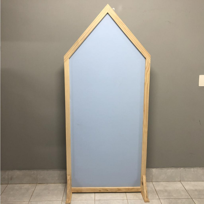 Painel azul moldura Madeira casinha