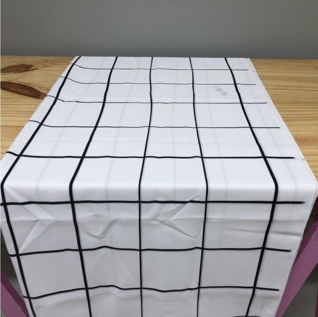 Toalha de mesa grid preto