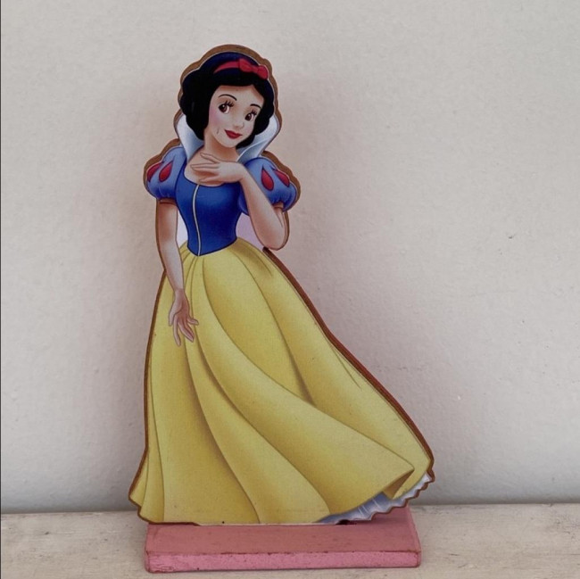 TOTEM BRANCA DE NEVE